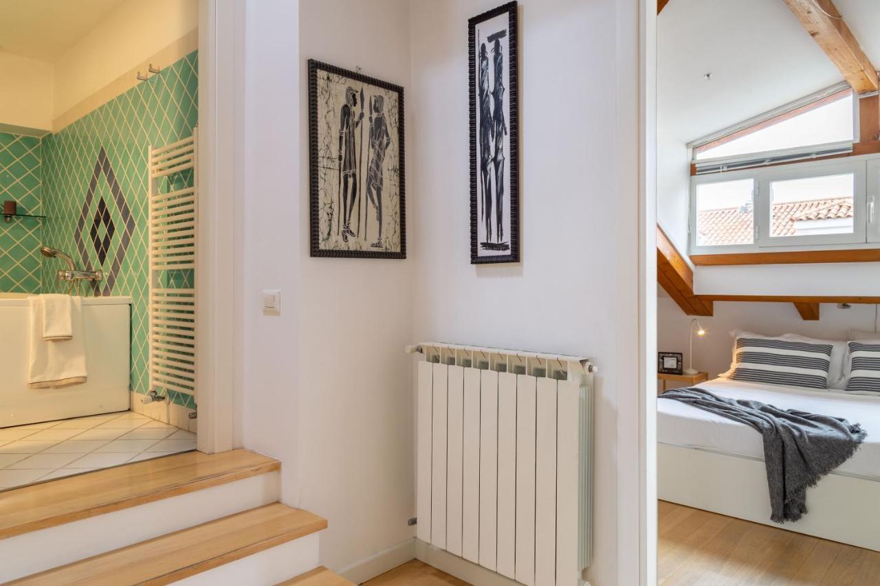 Lägenhet på 80 m² i Triestes centrum, med 3 sovrum och 3 badrum  Exteriör bild