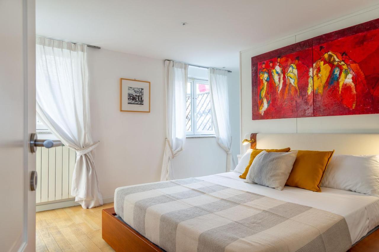 Lägenhet på 80 m² i Triestes centrum, med 3 sovrum och 3 badrum  Exteriör bild